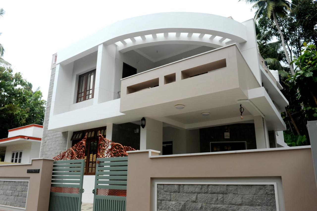 Moksha Homestay Тривандрум Экстерьер фото