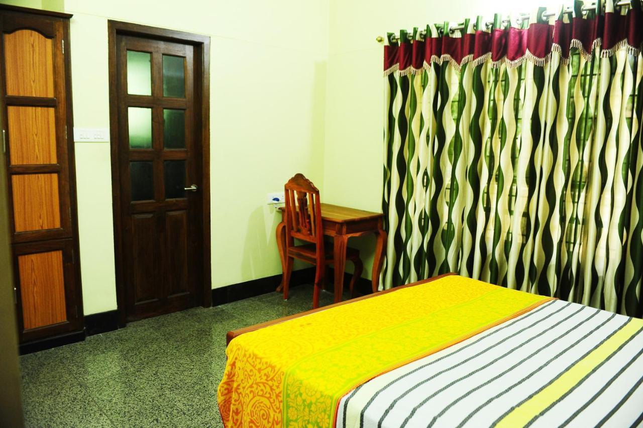 Moksha Homestay Тривандрум Экстерьер фото